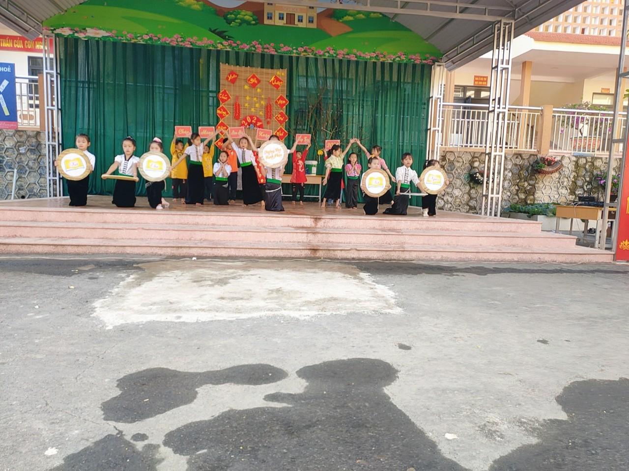 HOẠT ĐỘNG MỪNG XUÂN GIÁP THÌN NĂM 2024